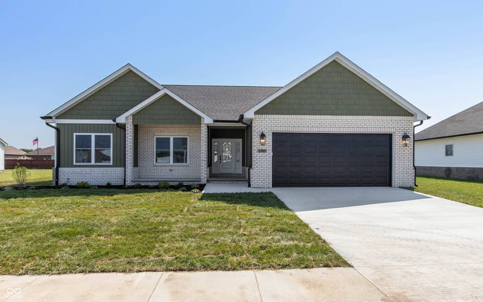 6982 Meadow Run, Seymour