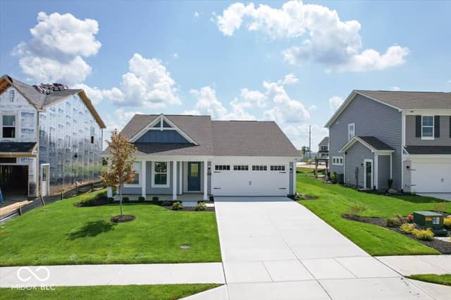 859 Oakleaf Drive, Greenfield, IN 46140, photo 4 of 34