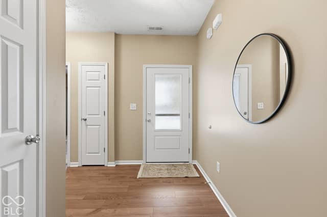 5922 Mosaic Place, Indianapolis, IN 46221, photo 4 of 37