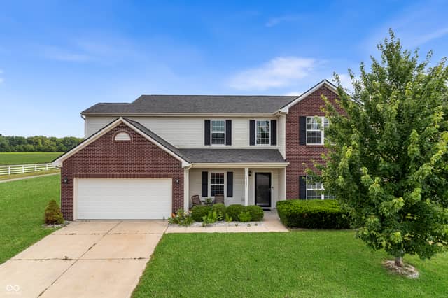 11851 Fawn Crest, Indianapolis, IN 46235, photo 3 of 35