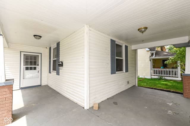 1112 N Parker Avenue, Indianapolis, IN 46201, photo 4 of 67