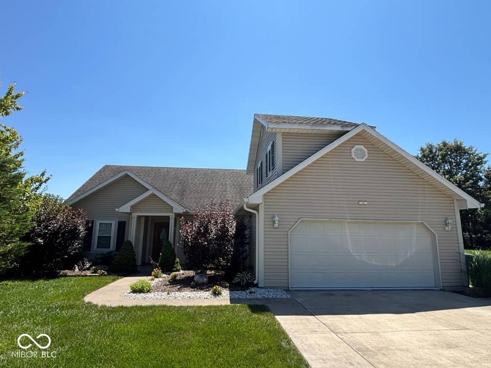 3609 W Moore Road, Muncie