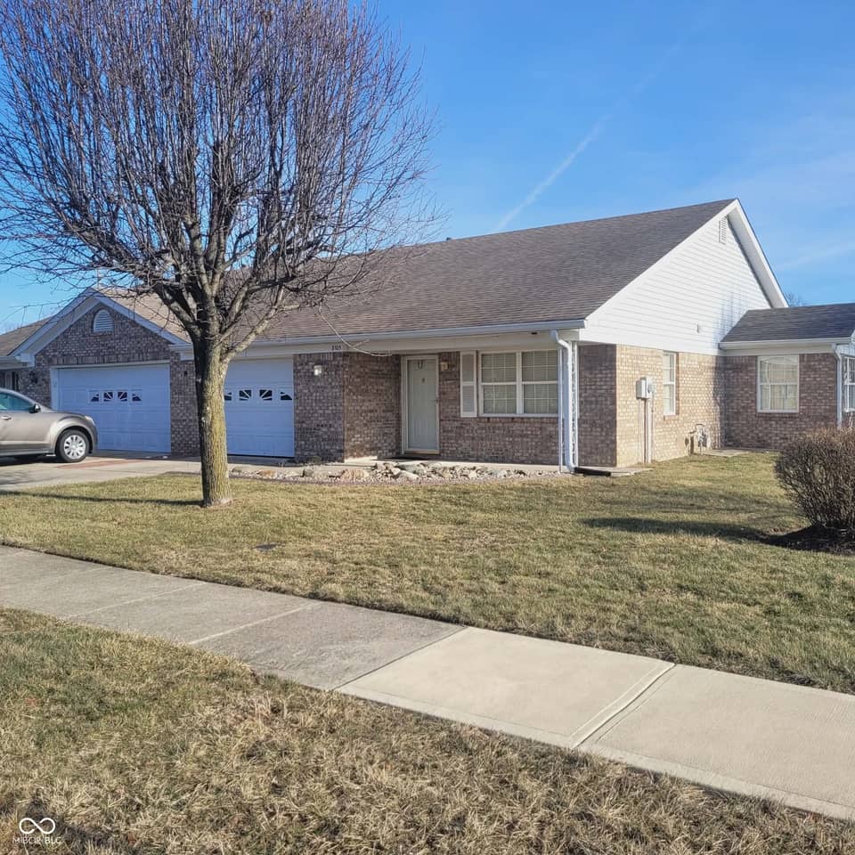 8105 Bentley Farms Drive, Indianapolis