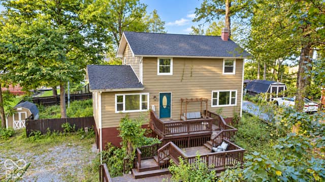 560 E Timberbrook Estate, Shelbyville, IN 46176, photo 2 of 22