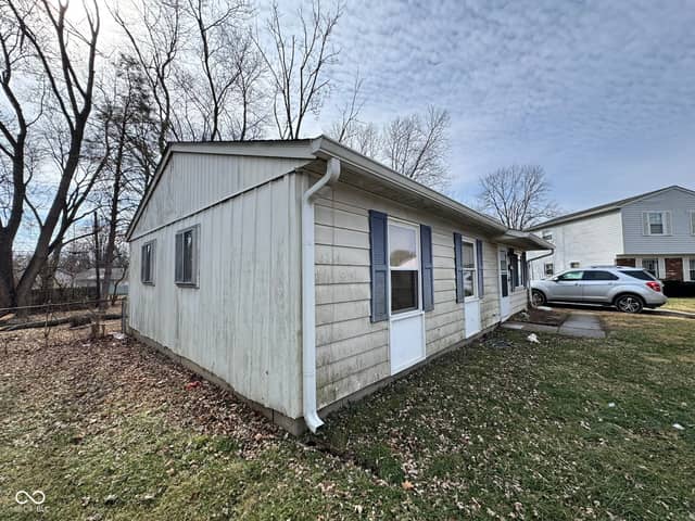 5855 Price Court, Indianapolis, IN 46254, photo 3 of 10