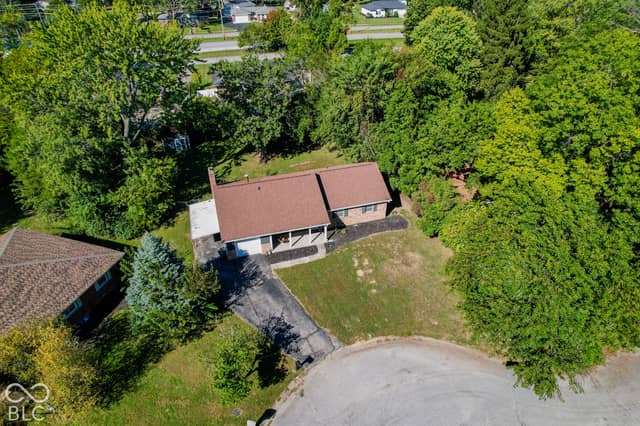 432 Chapel Hill West Drive, Indianapolis, IN 46214, photo 4 of 38