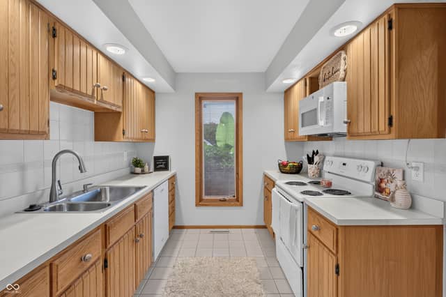 3177 Sycamore Drive #5A, Columbus, IN 47203, photo 5 of 24