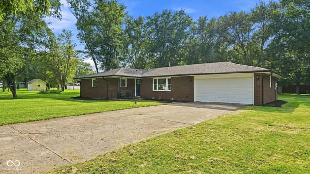 2407 Rita Court, Anderson, IN 46012, photo 3 of 38