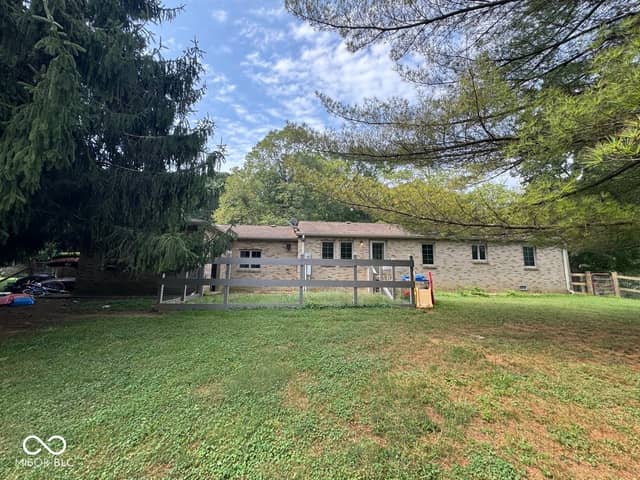 5861 S Spiceland Road, Spiceland, IN 47385, photo 3 of 29