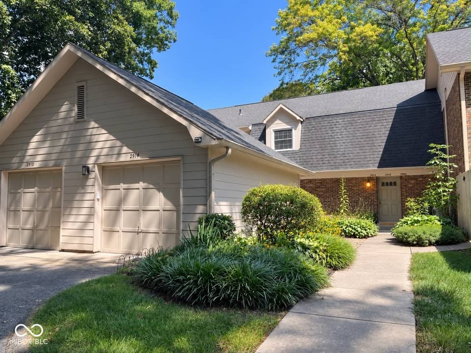 2910 Stillman Avenue, Indianapolis, IN 46268, photo 1 of 38