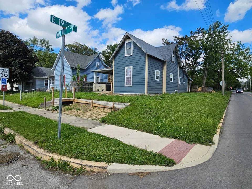 1830 Walnut Street, Anderson, IN 46016, photo 1 of 14