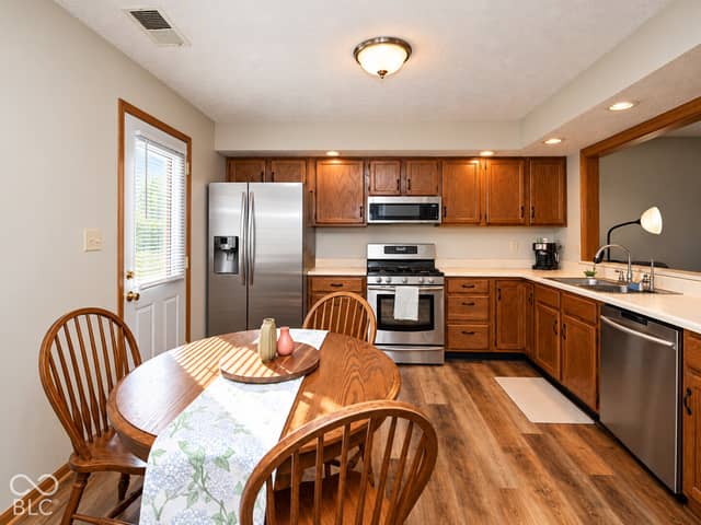 525 Paradise Way E #D, Greenwood, IN 46143, photo 4 of 27