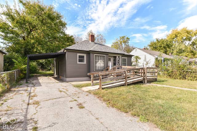 3062 N Temple Avenue, Indianapolis, IN 46218, photo 3 of 25