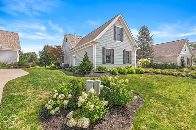 734 Hanover Close, Zionsville, IN 46077, photo 5 of 51