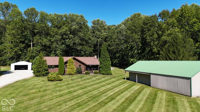 1272 Centerwood Drive, Martinsville, IN 46151, photo 3 of 58