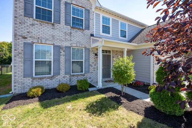 7627 Sly Fox Drive, Indianapolis, IN 46237, photo 3 of 37