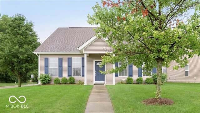 17079 Kingsbridge Boulevard, Westfield, IN 46074, photo 2 of 37