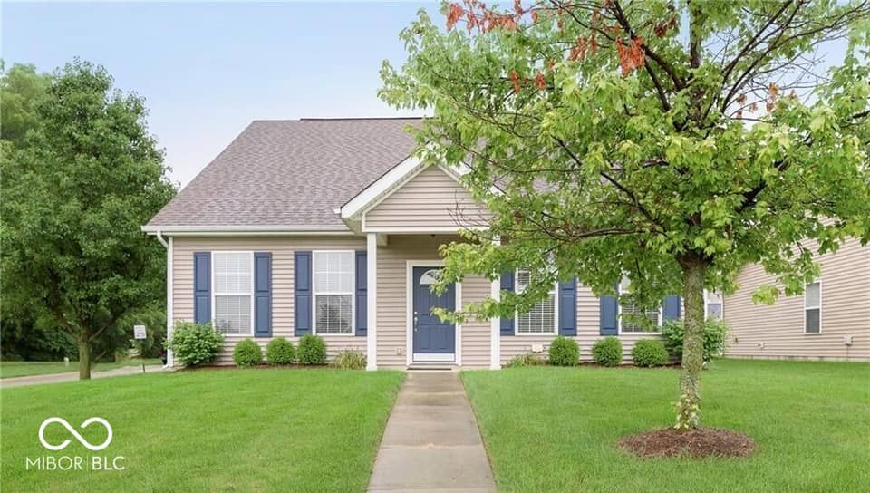 17079 Kingsbridge Boulevard, Westfield, IN 46074, photo 1 of 37