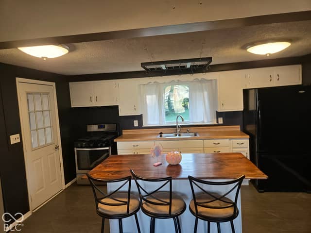 6720 S County Road 800 W, Daleville, IN 47334, photo 3 of 11