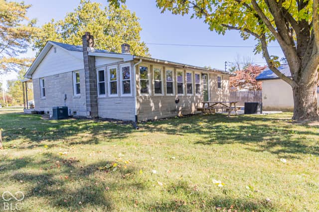 8141 Walnut Street, Coatesville, IN 46121, photo 4 of 39