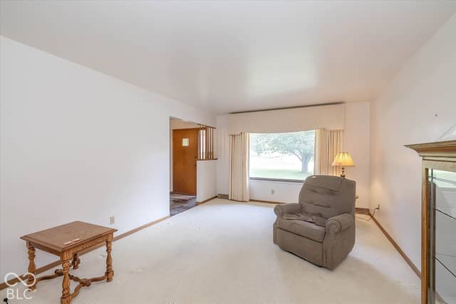 1040 Lawndale Drive, Greenwood, IN 46142, photo 3 of 21