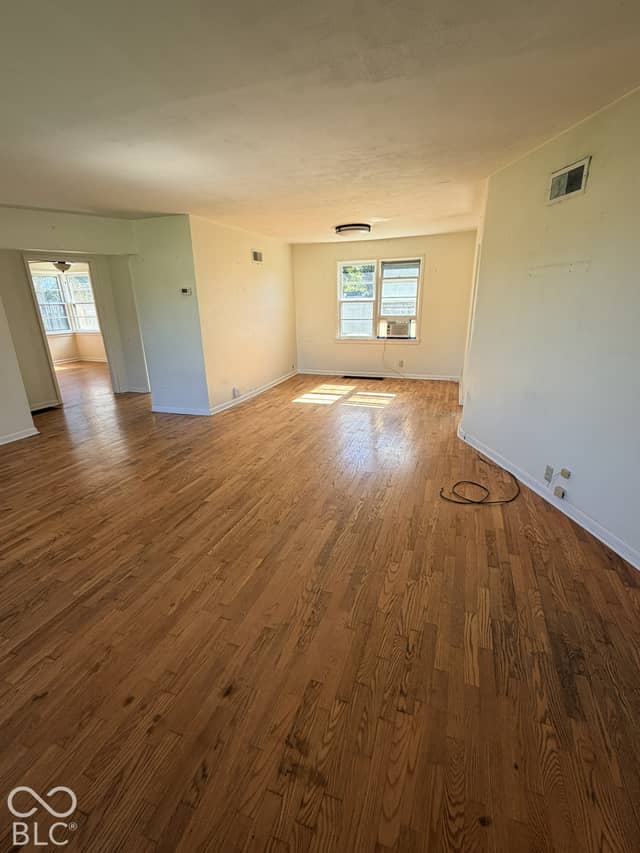 2733 W 38th Street W, Anderson, IN 46011, photo 4 of 9