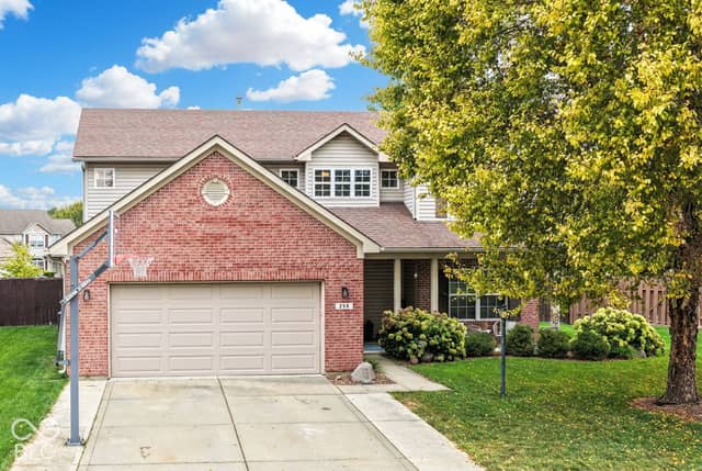 250 Lakemoore Street, Brownsburg, IN 46112, photo 3 of 37