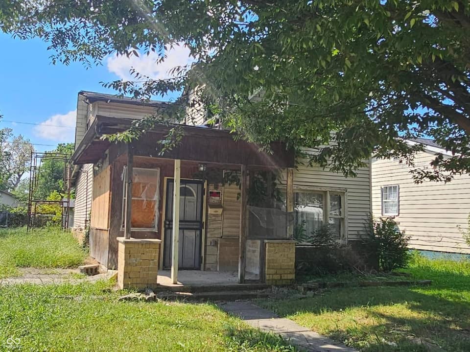 2452 N Oxford Street, Indianapolis, IN 46218, photo 1 of 2
