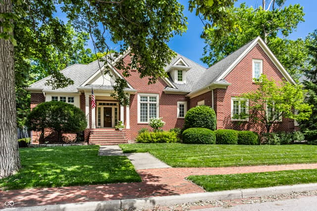 4328 Heyward Lane, Indianapolis, IN 46250, photo 5 of 95