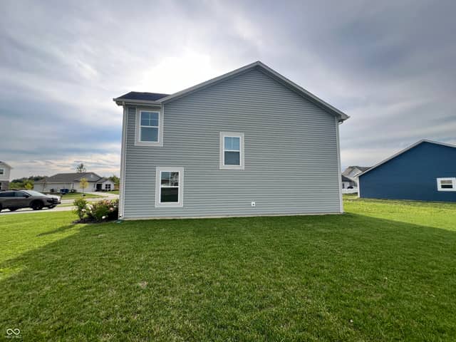 6652 W Sailboat Drive, Greenfield, IN 46140, photo 5 of 20