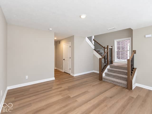 5740 Birtz Road, Indianapolis, IN 46216, photo 5 of 14