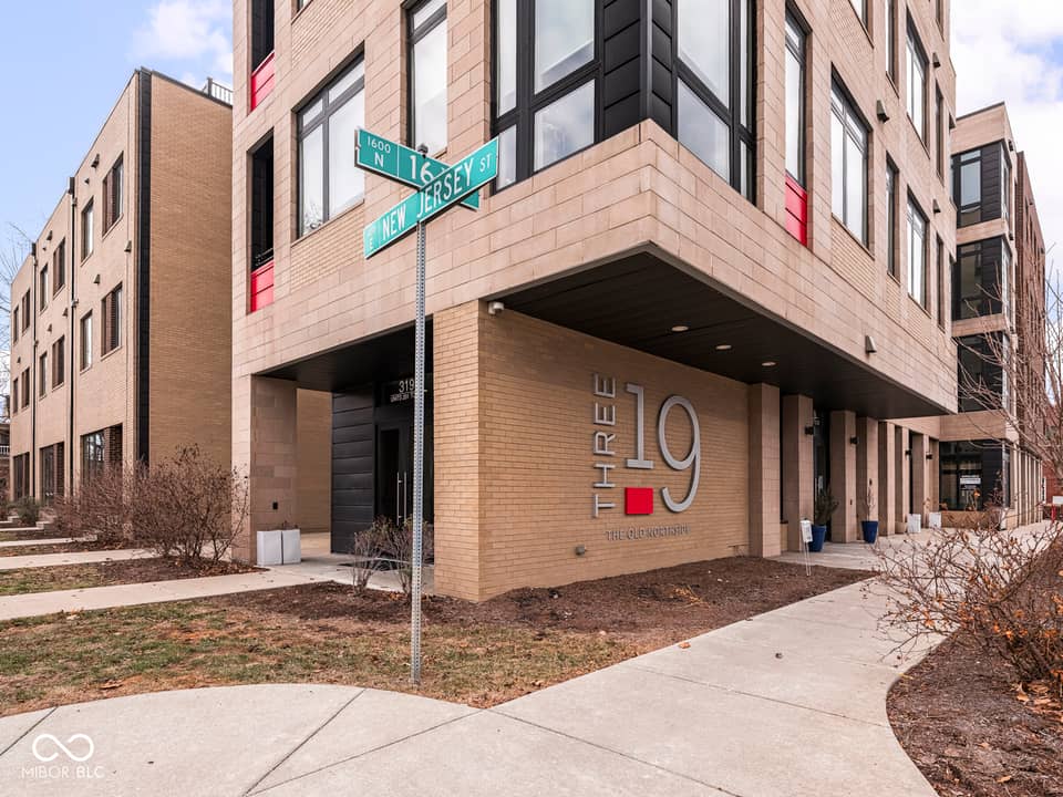 319 E 16th Street #402, Indianapolis