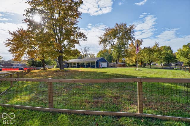 10495 Orchard Park W, Carmel, IN 46280, photo 3 of 47