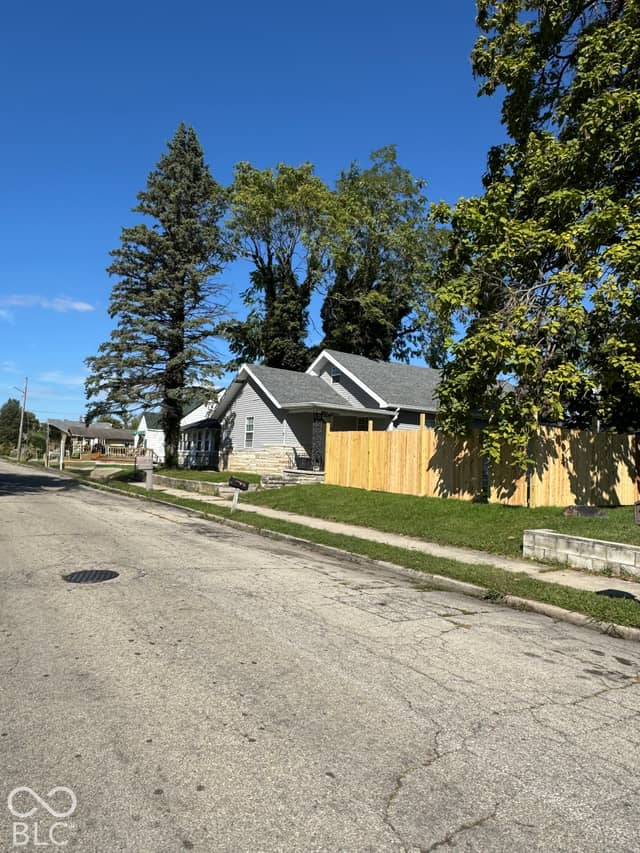 908 S Blaine Avenue, Muncie, IN 47302, photo 4 of 4