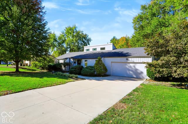 840 Countryside Lane, Columbus, IN 47201, photo 4 of 99