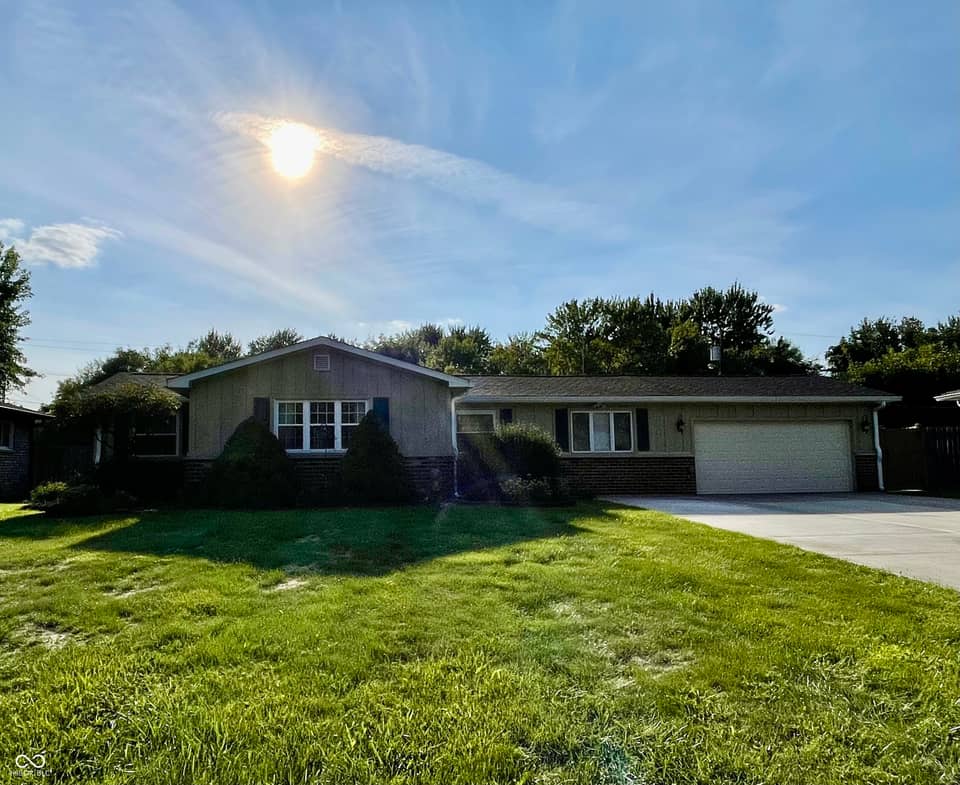 118 Granby Drive, Cumberland, IN 46229, photo 1 of 25