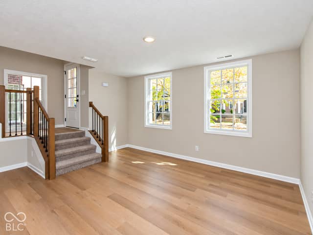 5740 Birtz Road, Indianapolis, IN 46216, photo 4 of 14