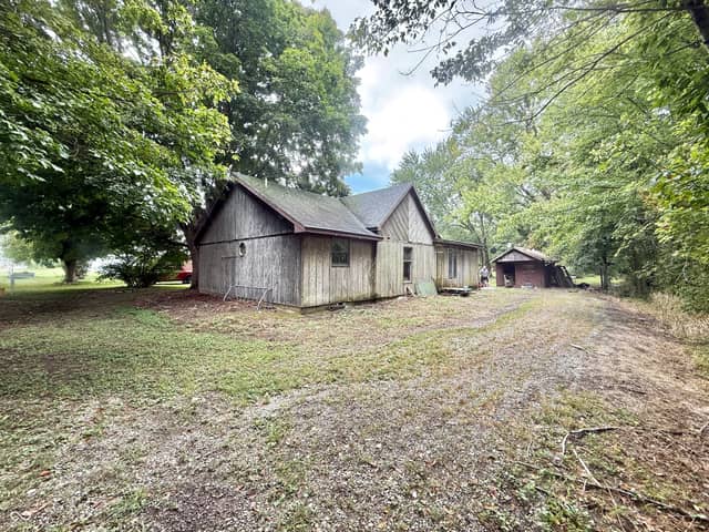 3160 N George, Medora, IN 47260, photo 3 of 20