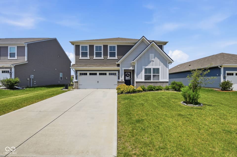9458 Tobin Circle, Avon