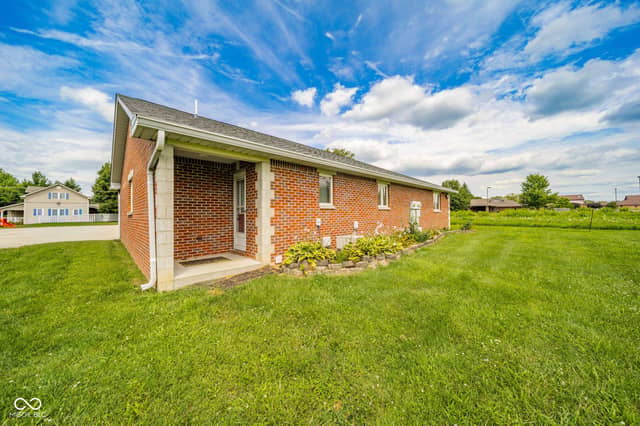 512 N 5th Street, Middletown, IN 47356, photo 2 of 20
