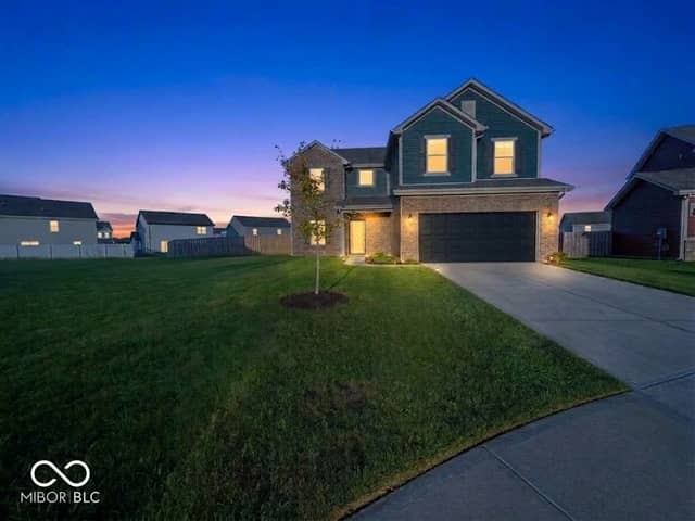 1593 Vision Court, Danville, IN 46122, photo 2 of 36