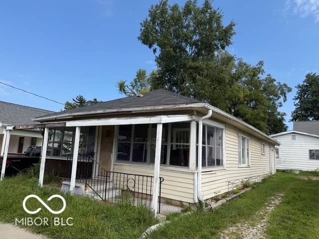 1405 5th Street, Bedford, IN 47421, photo 2 of 15