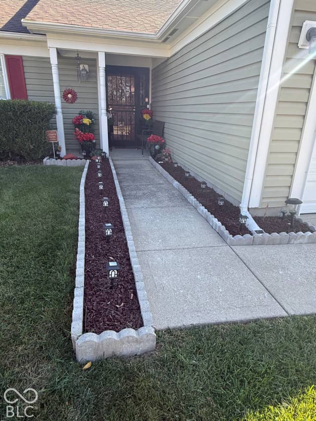 7549 Camberwood Drive, Indianapolis, IN 46268, photo 2 of 18