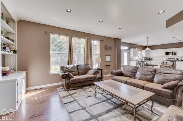 7221 Sycamore Run Drive, Indianapolis, IN 46237, photo 5 of 71