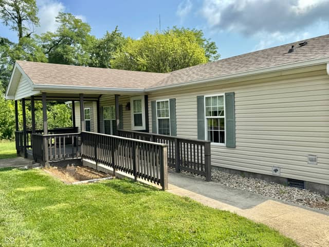 74 Tennessee, Clayton, IN 46118, photo 2 of 19