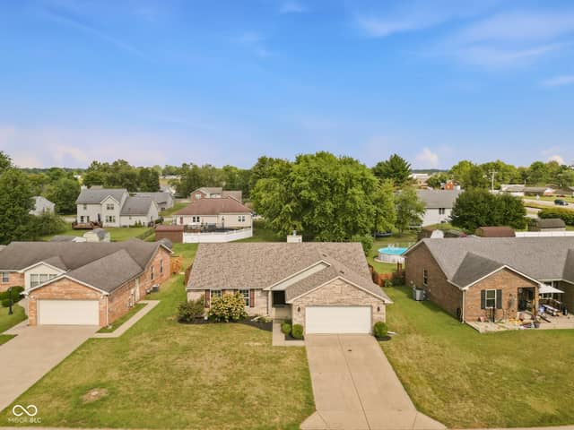 206 Bishop, Seymour, IN 47274, photo 4 of 34