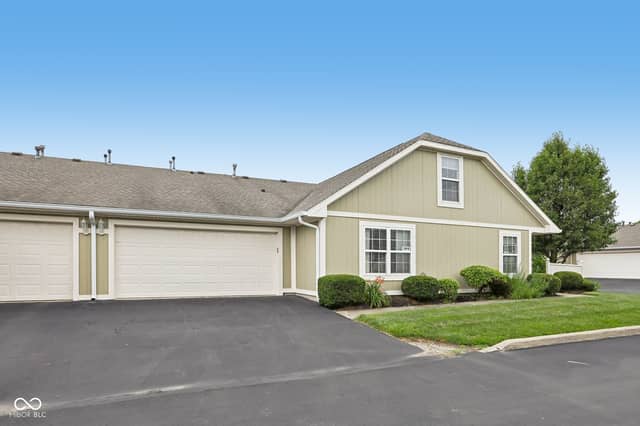 7347 Chapel Villas Lane #UNIT B, Indianapolis, IN 46214, photo 3 of 47