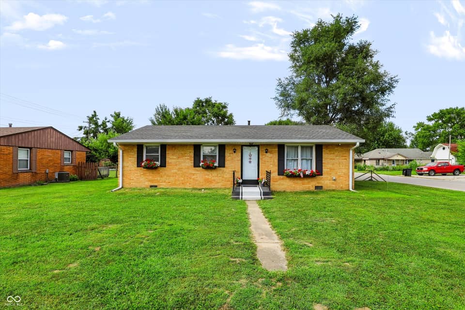 890 E Gray Street, Martinsville