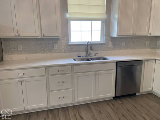 320 Angelina Way, Avon, IN 46123, photo 4 of 16
