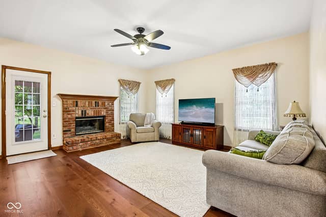 8344 Hunters Meadow Court, Indianapolis, IN 46259, photo 3 of 56